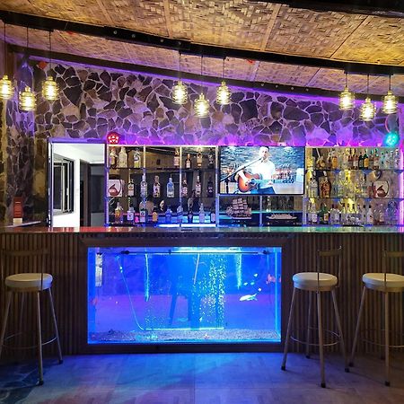 Vincent Resort Hotel Анхелес Екстериор снимка