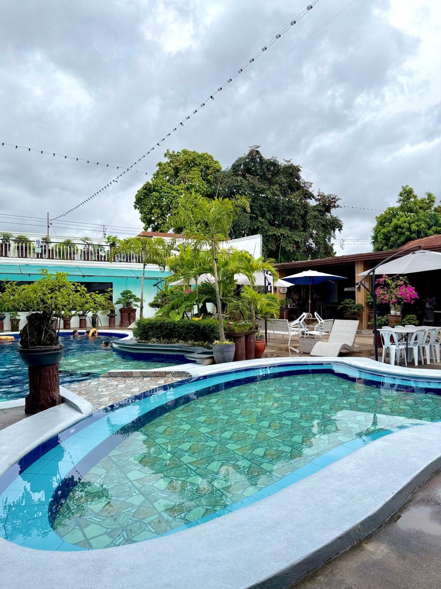 Vincent Resort Hotel Анхелес Екстериор снимка